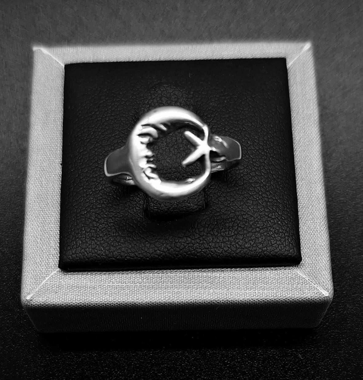 Anillo Luna Creciente en Plata Ley 925, vista frontal