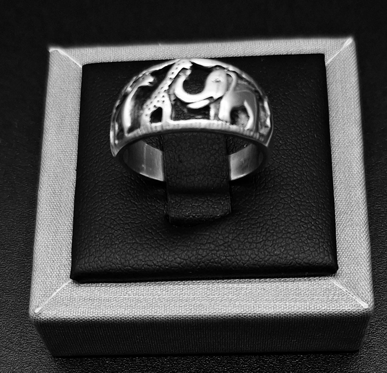 Anillo Safari , Elefante y Jirafa en Plata Ley 925 — vista frontal