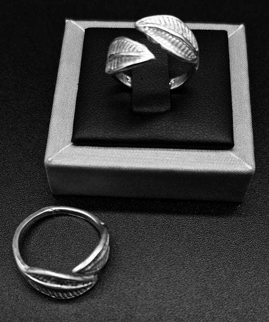 Anillo Doble Hoja Chica en Plata Ley 925 — vista frontal