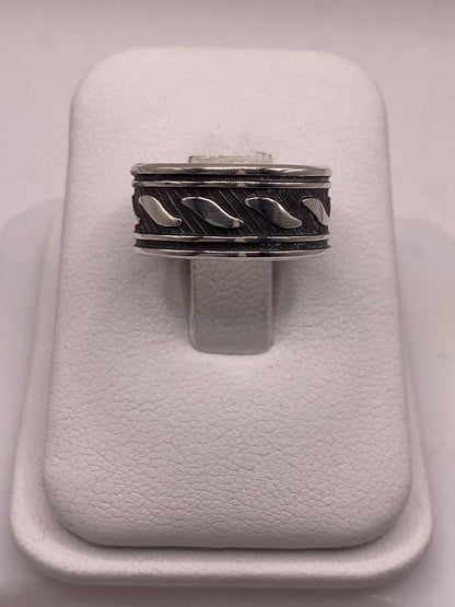 Anillo de Plata 925 Banda Grabada Ondulada — Artesanal Taxco, vista de detalle