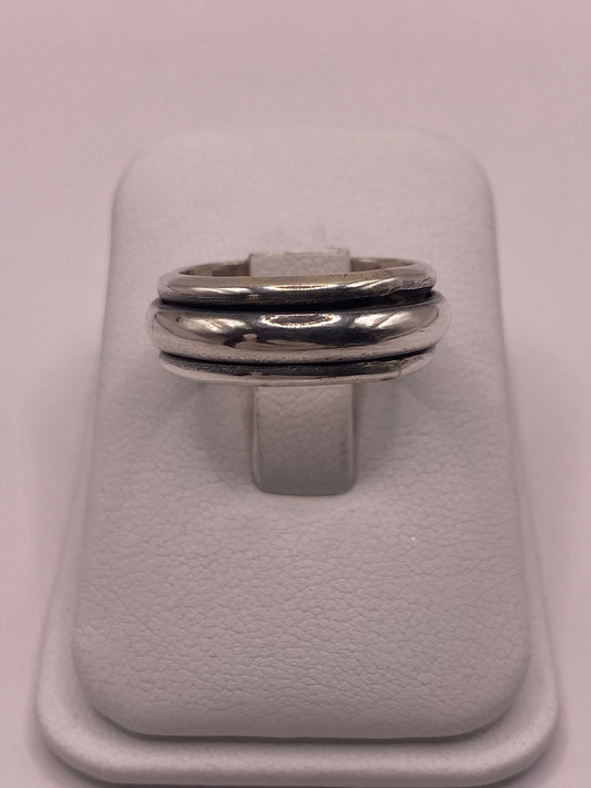 Anillo de Doble Banda de Plata 925 Esterlina — detalle de piedra