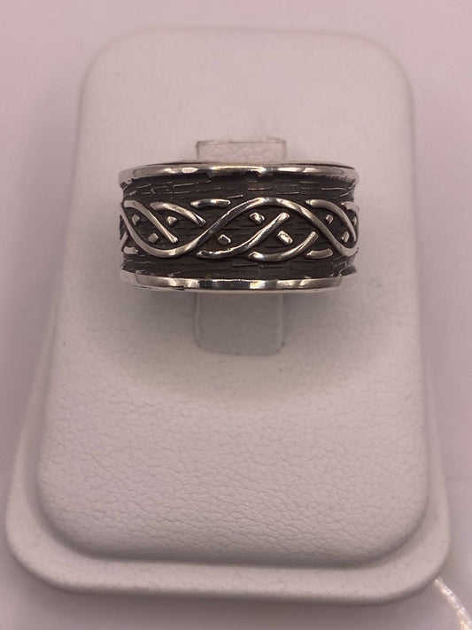 Anillo de Plata 925 Estilo Celta Trenzado — detalle de piedra