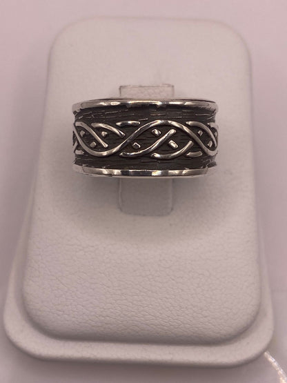 Anillo de Plata 925 Estilo Celta Trenzado con Acabado Oxidado, vista frontal