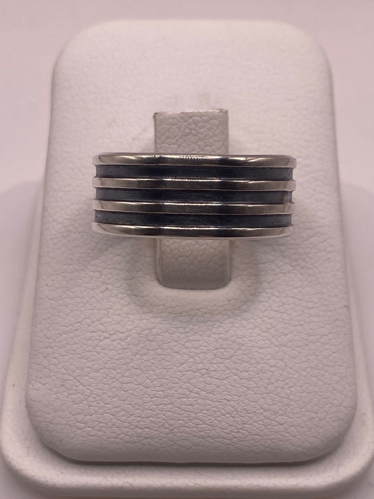 Anillo de Plata 925 Multibanda con Acabado Oxidado, vista frontal