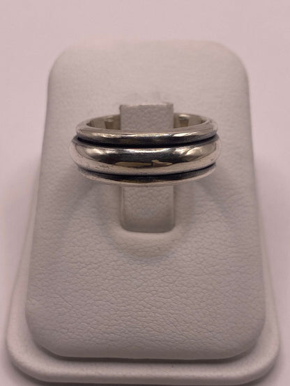 Anillo de Plata 925 con Banda Central en Contraste, vista frontal