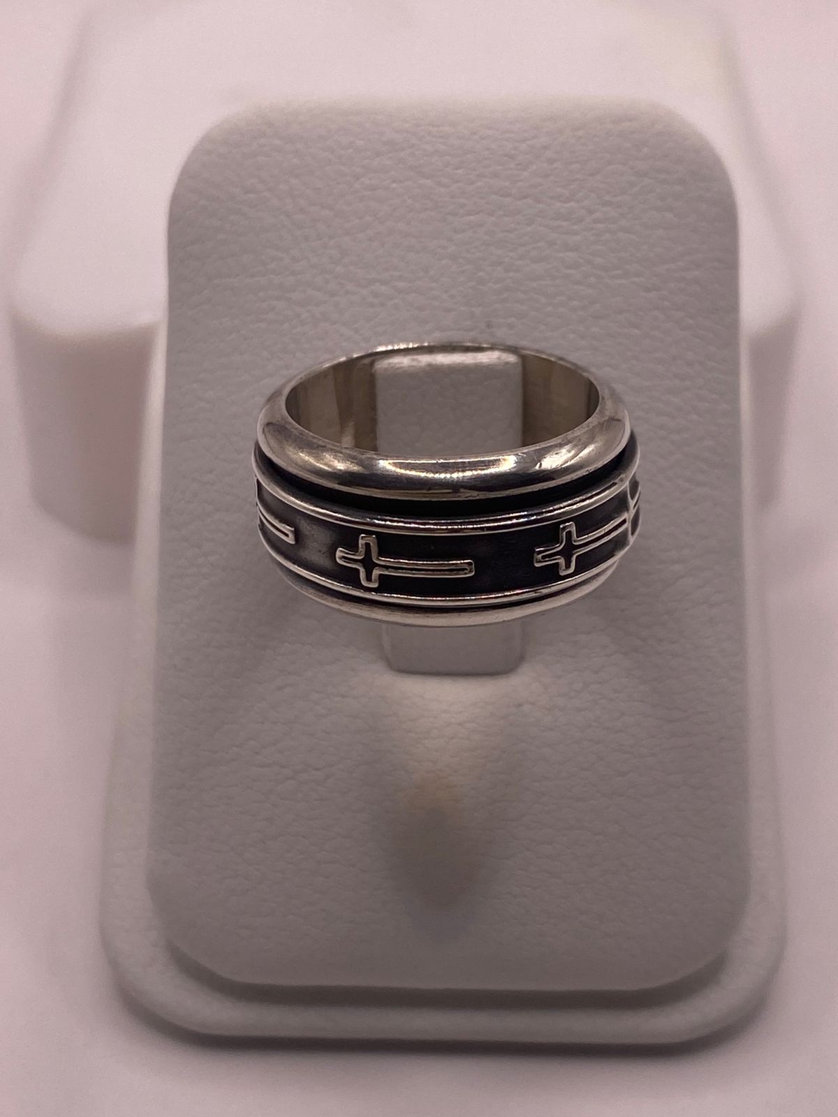 Anillo de Plata 925 con Cruces Minimalistas y Diseño Atemporal, sello de autenticidad Plata Ley .925
