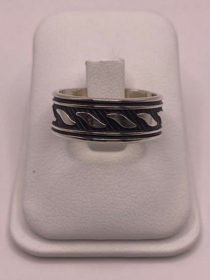 Anillo de Plata 925 con Diseño Atemporal, sello de autenticidad Plata Ley .925
