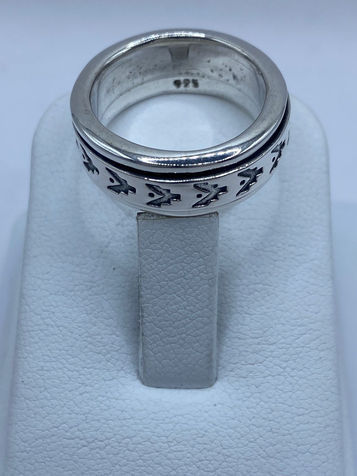 Anillo de Plata 925 con Diseño de Flechas, sello de autenticidad Plata Ley .925