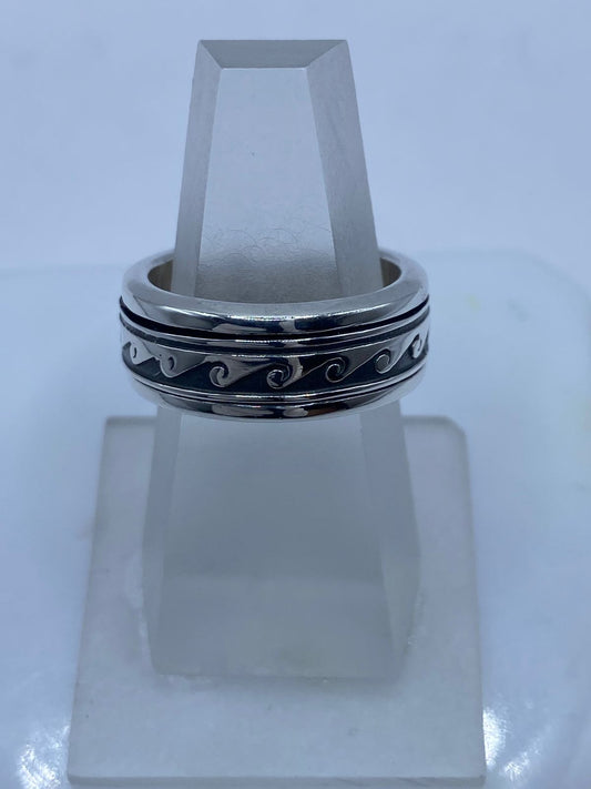 Anillo de Plata 925 con Diseño de Olas