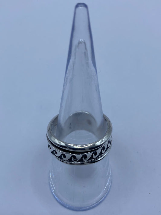 Anillo plata 925 olas grabadas para hombre  talla 8 artesanal de Taxco México