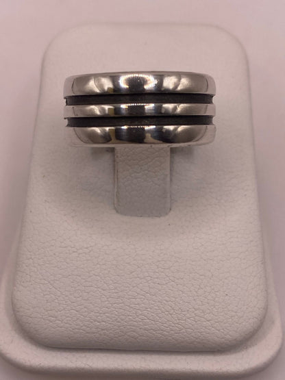 Anillo de Plata 925 con Doble Canal Central en Contraste, vista frontal