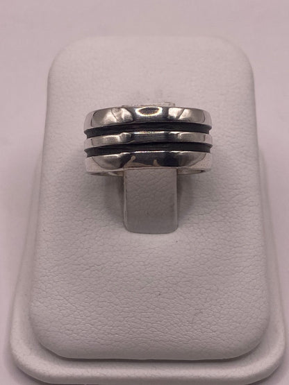 Anillo de Plata 925 con Doble Línea Central, vista lateral