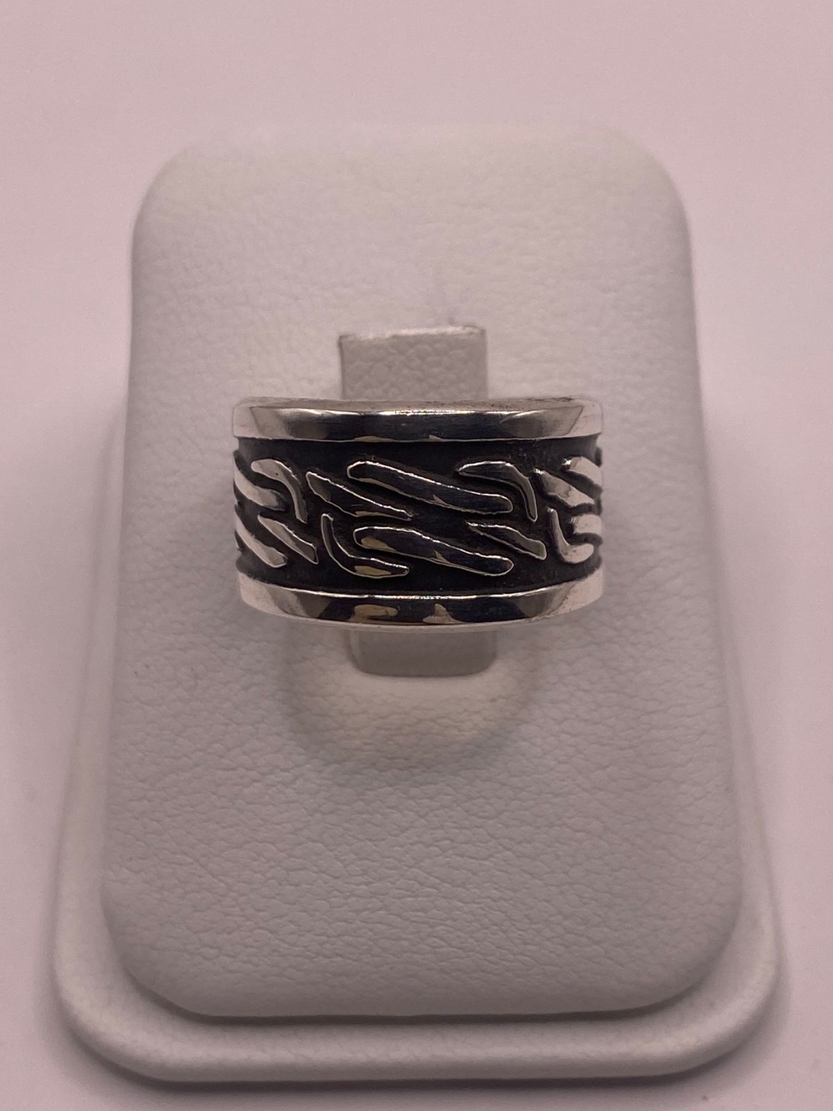 Anillo de Plata 925 con Motivos Orgánicos y Diseño Artesanal, sello de autenticidad Plata Ley .925
