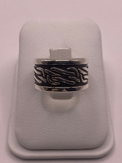 Anillo de Plata 925 con Motivos Orgánicos y Diseño Artesanal, sello de autenticidad Plata Ley .925