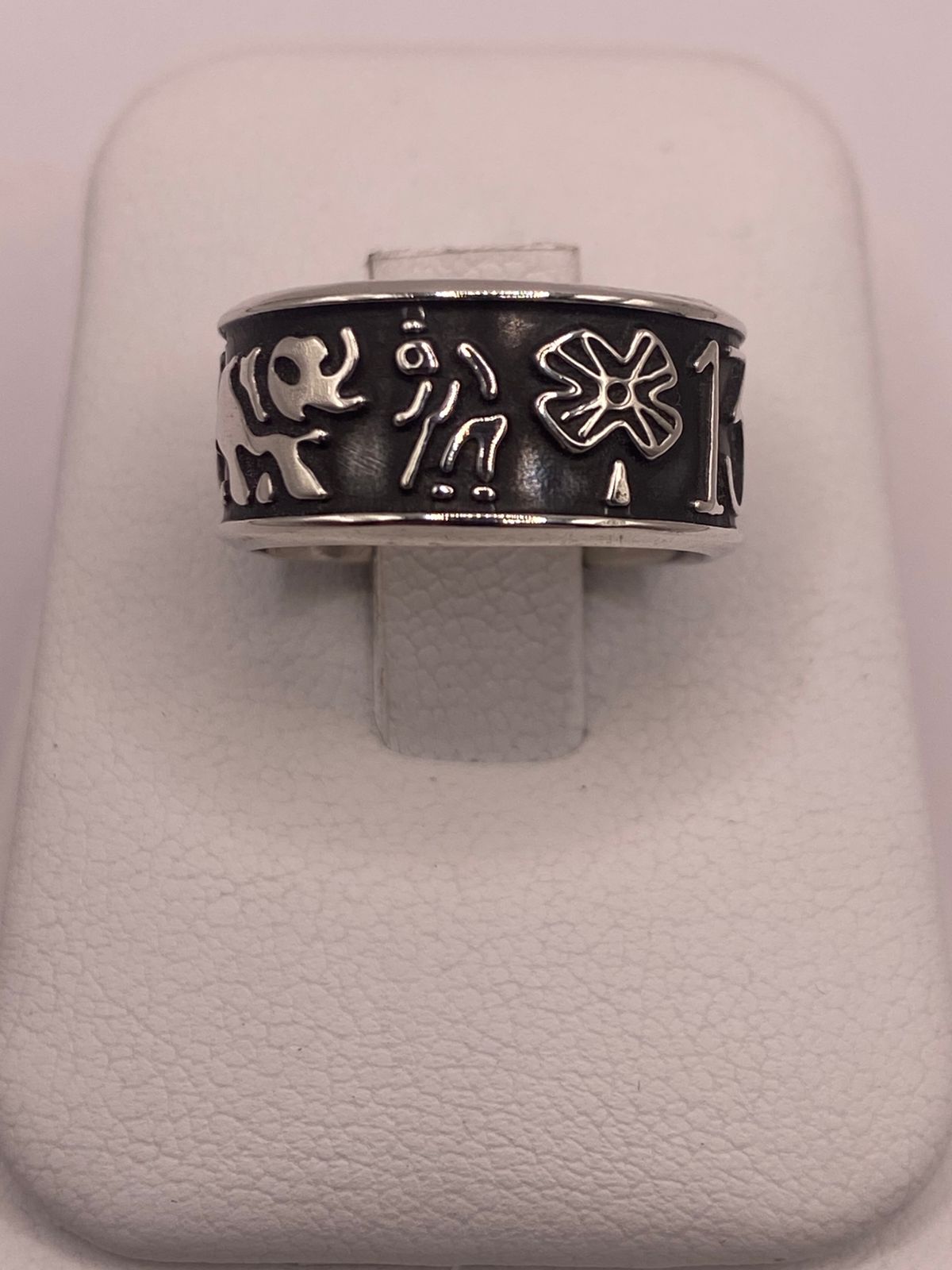 Anillo de Plata 925 con Símbolos Místicos y Diseño Artesanal, sello de autenticidad Plata Ley .925