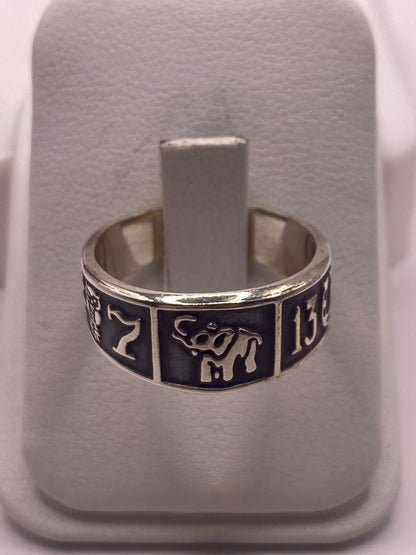 Anillo de Plata 925 con Símbolos de la Suerte – Trébol, Herradura y Número 13, sello de autenticidad Plata Ley .925