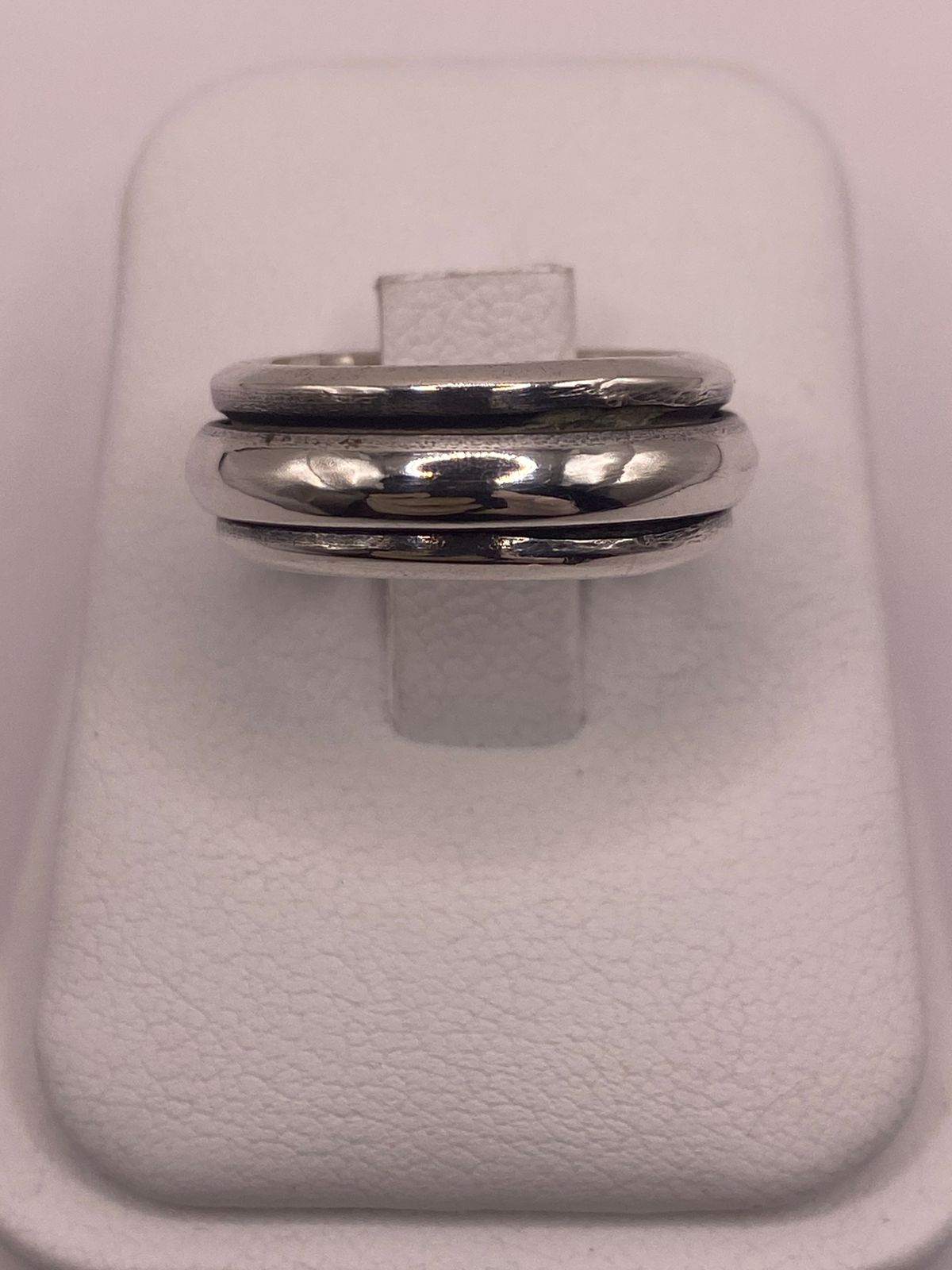 Anillo de Plata 925 de Diseño Minimalista con Doble Banda, vista frontal