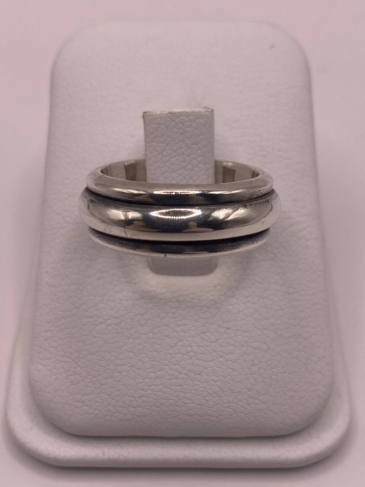 Anillo de Plata 925 de Diseño Minimalista con Doble Banda, vista lateral