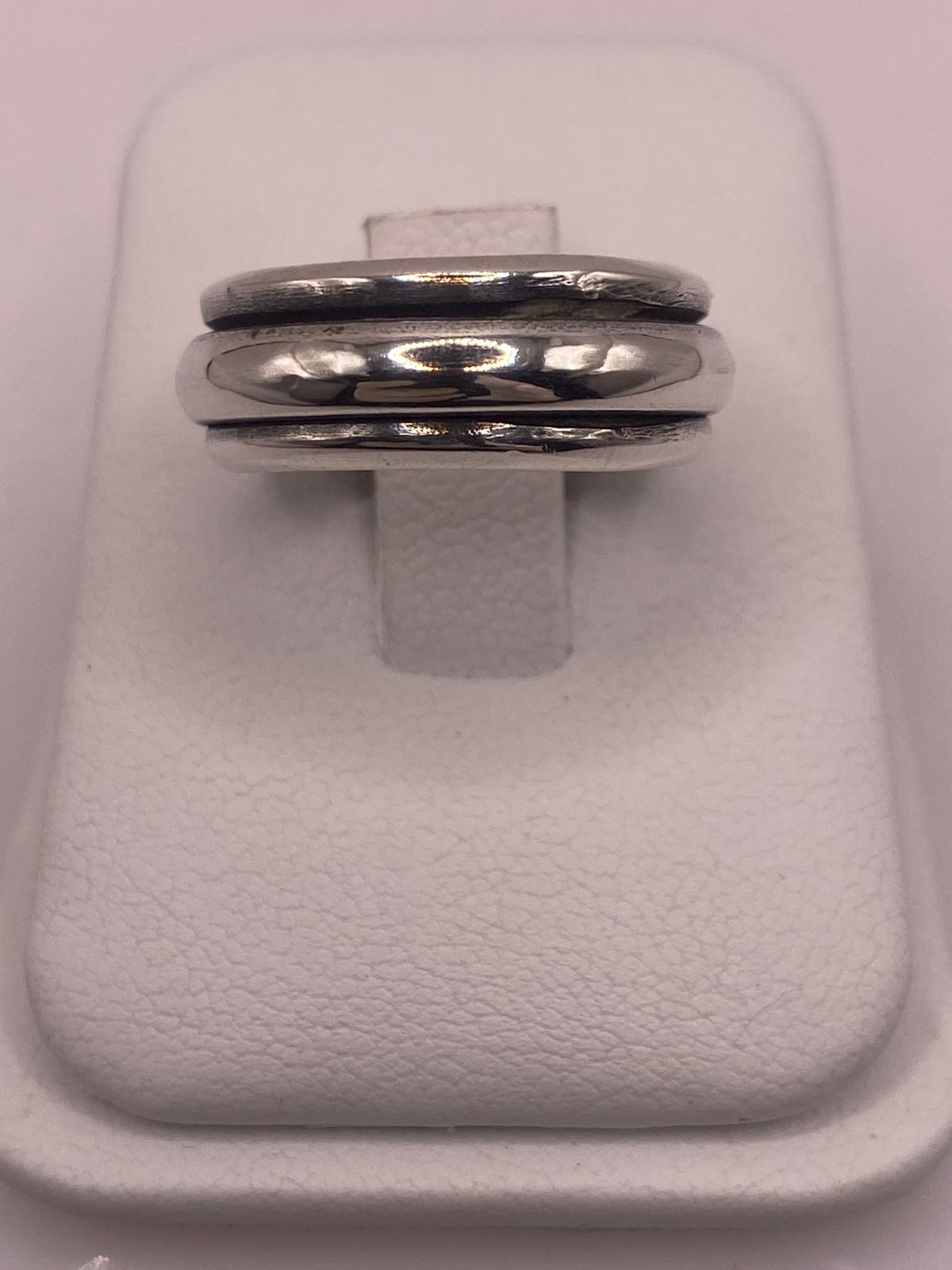 Anillo de Plata 925 de Diseño Minimalista con Doble Banda, vista de detalle