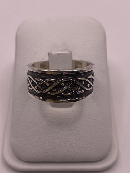 Anillo de Plata Esterlina 925 con Diseño Trenzado Estilo Celta y Acabado Oxidado, sello de autenticidad Plata Ley .925