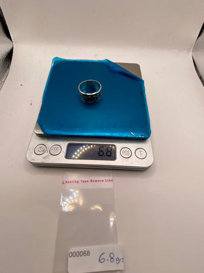 Anillo de Plata Esterlina 925 con Nudo Celta y Acabado Oxidado, peso en gramos (báscula)
