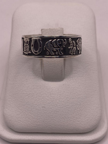 Anillo de la Suerte en Plata 925 con Símbolos — ángulo diagonal