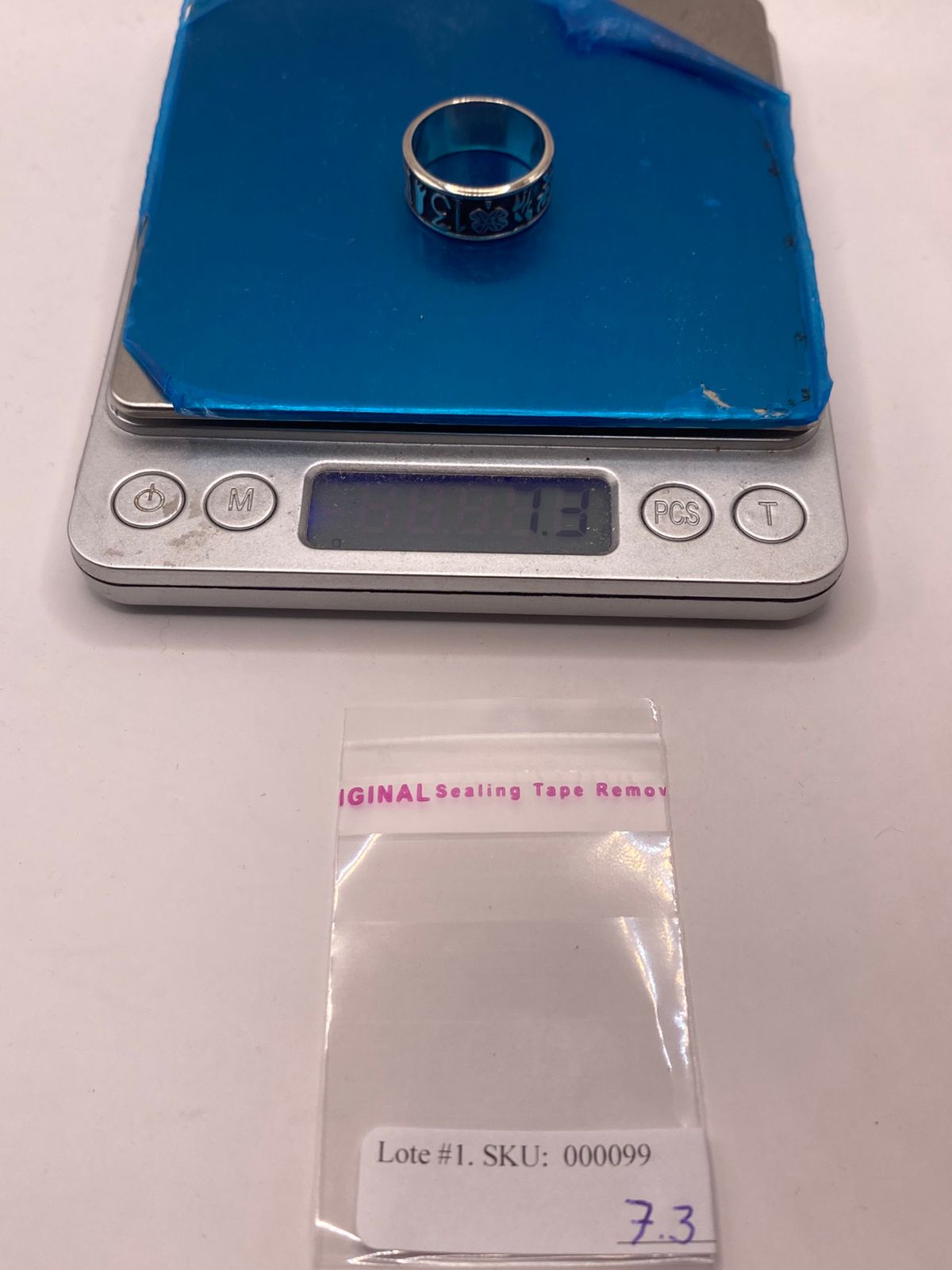 Anillo de la Suerte en Plata 925 con Símbolos, peso en gramos (báscula)
