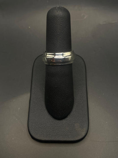Anillo Liso de Plata Ley 925 de Doble Banda — ángulo diagonal