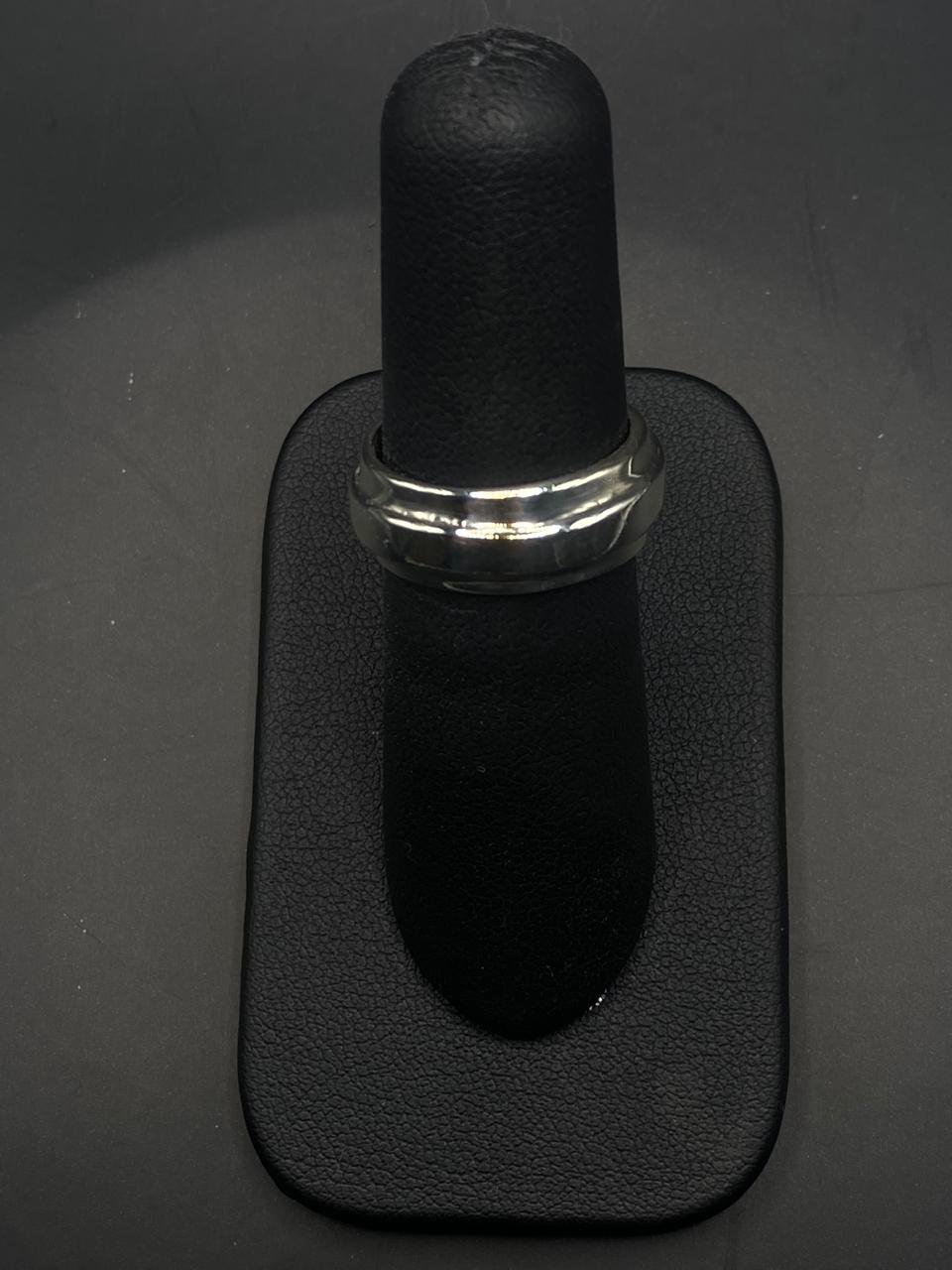 Anillo Liso de Plata Ley 925 de Doble Banda, vista frontal