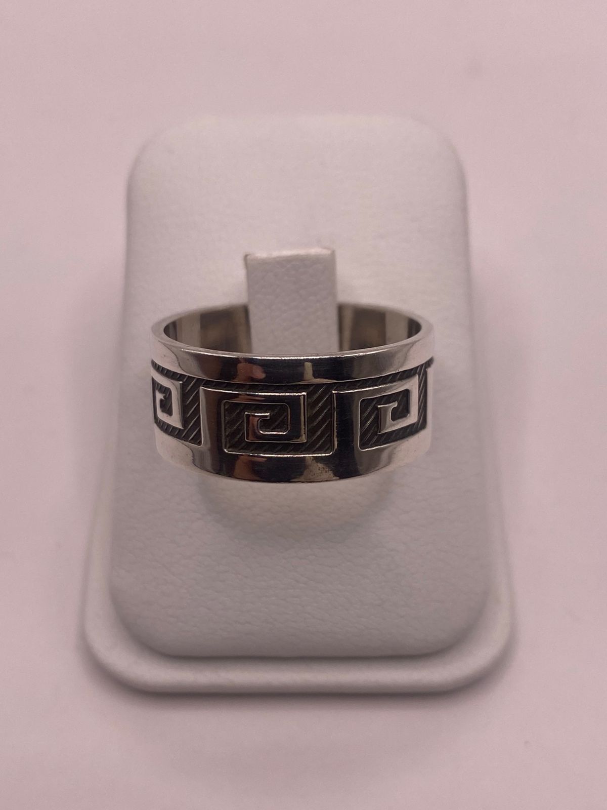 Anillo de Plata 925 con Greca Geométrica, sello de autenticidad Plata Ley .925