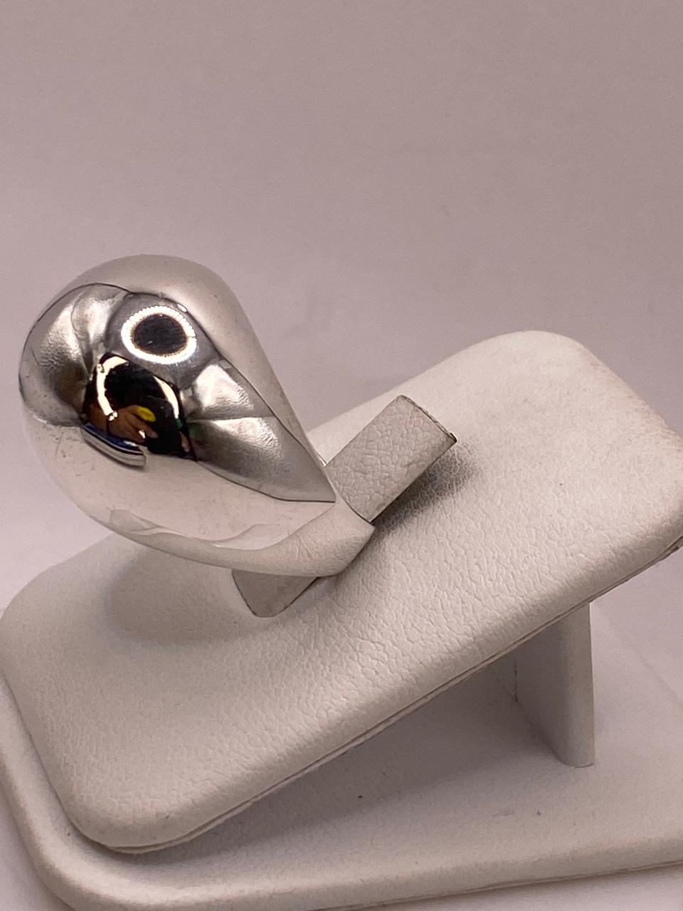 Artesanal en Plata Diseño Tipo Domo Pulido, vista lateral