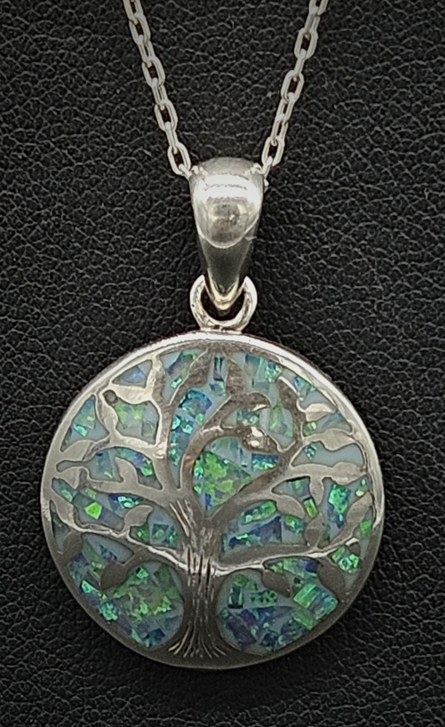 Sello de ley en el interior del dije plata ley 950 , arbol de la vida opalo