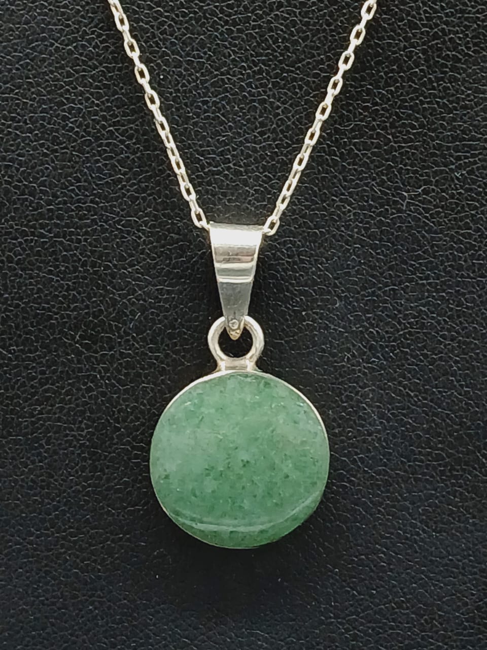 Dije de Plata Ley 925 Jade, sello de autenticidad Plata Ley .925