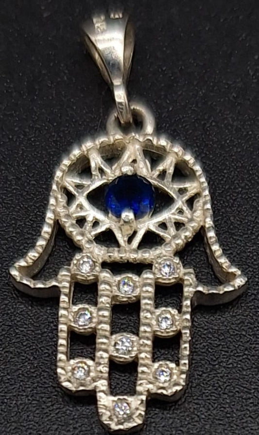Dije Plata Ley 925 , Mano de Fatima con Topacio Azul, vista frontal
