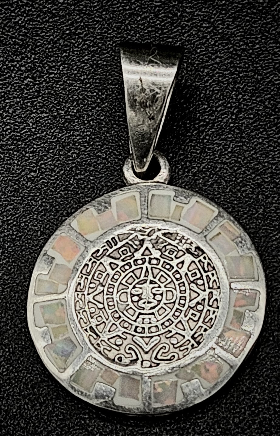 Dije Plata Ley 950 Calendario Azteca, sello de autenticidad Plata Ley .925