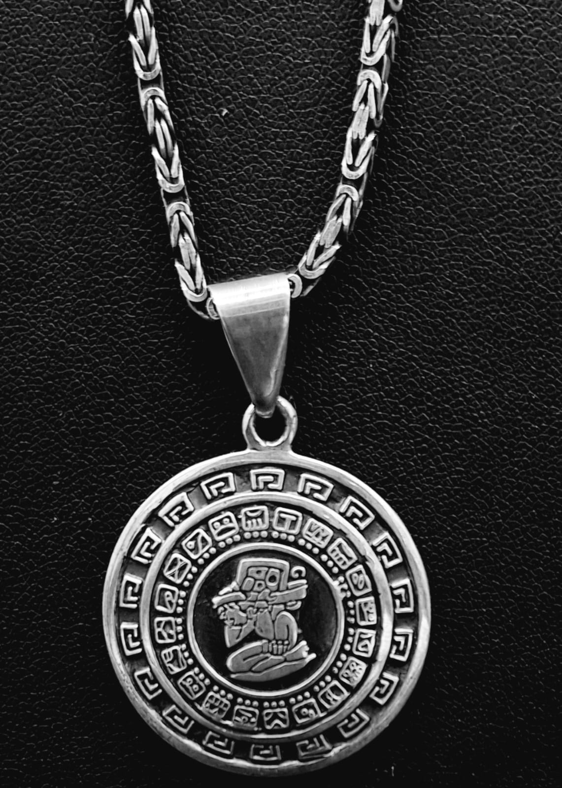 Dije Plata Ley 925 Calendario Maya, vista frontal