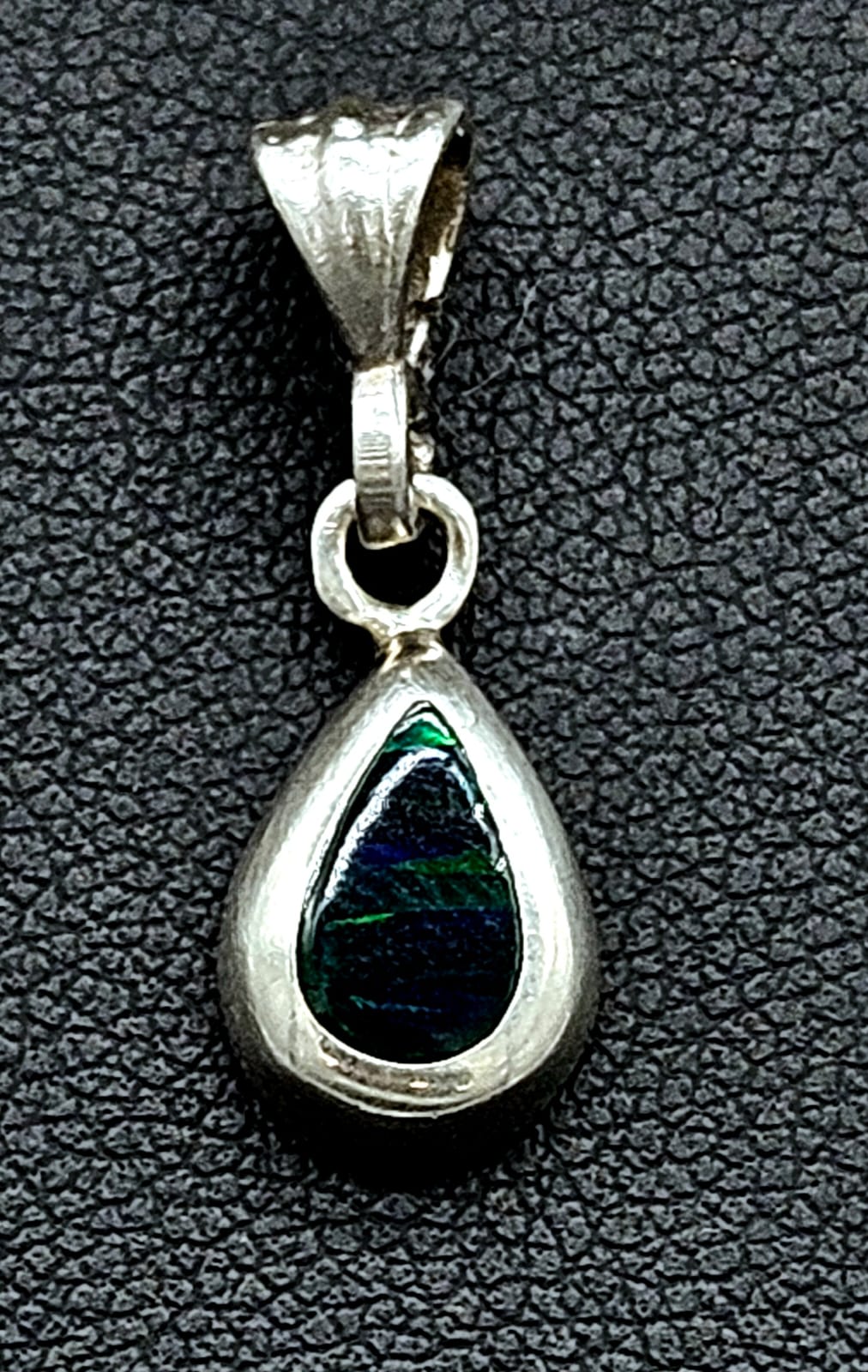Dije Plata Ley 925, Gota Opalo, vista frontal