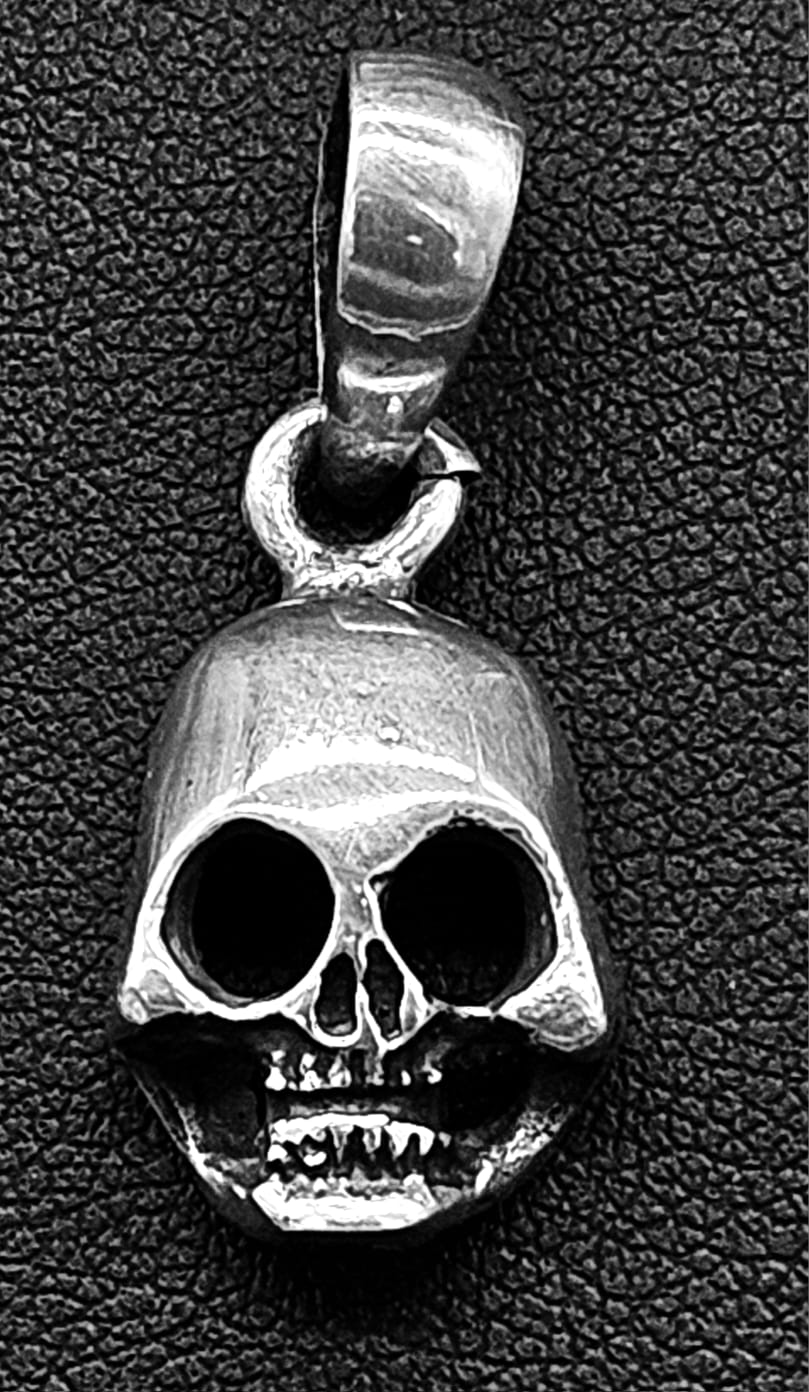 Dije Plata Ley 925, Calavera, vista frontal
