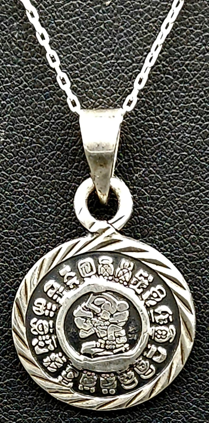 Dije Plata Ley 925, Calendario Maya, vista frontal