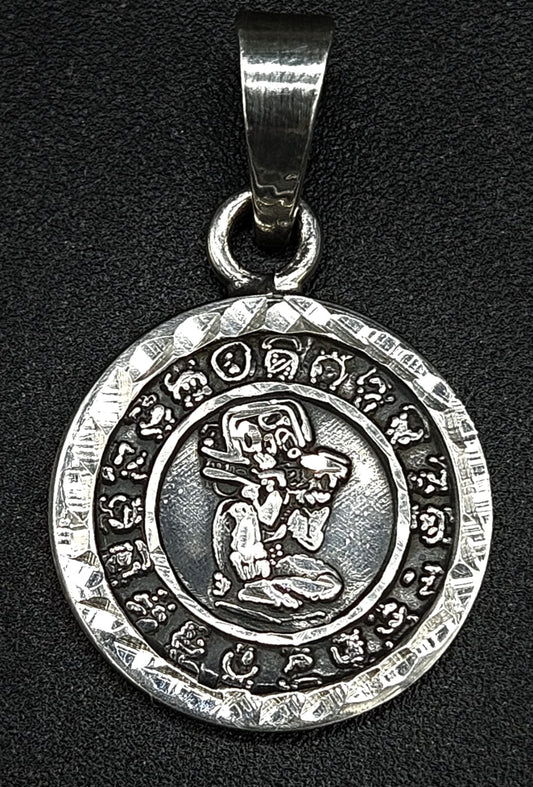 Sello de ley en el interior del dije plata ley 925, calendario maya