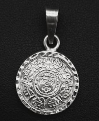 Dije Plata Ley 925 , Calendario Azteca, vista frontal