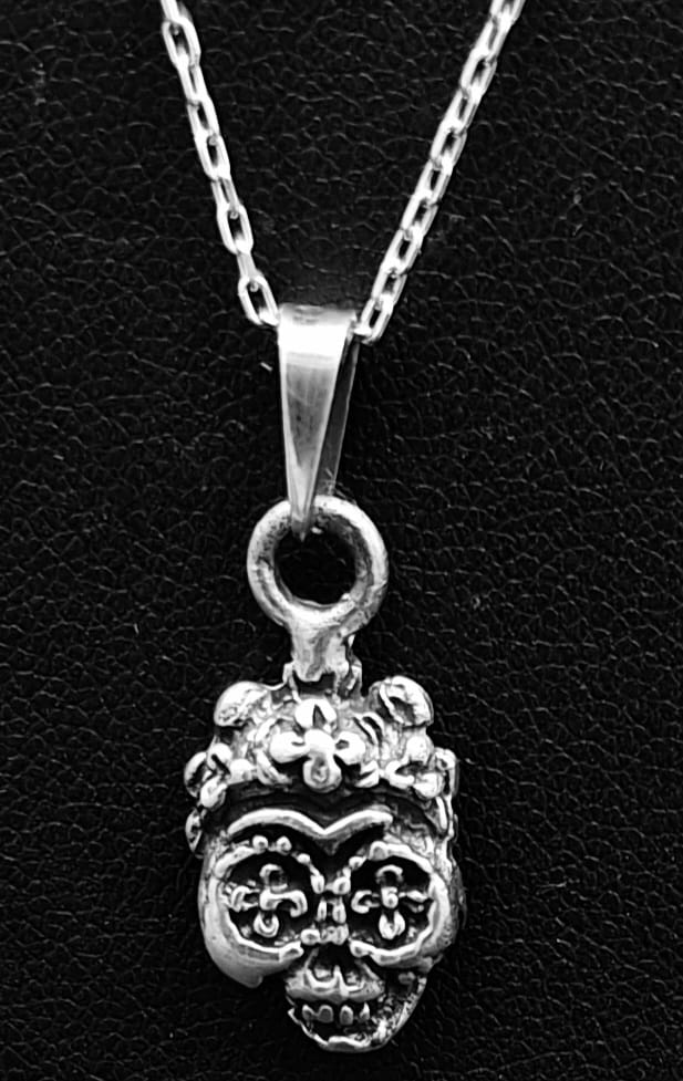 Dije Plata Ley 925 , Catrina, sello de autenticidad Plata Ley .925