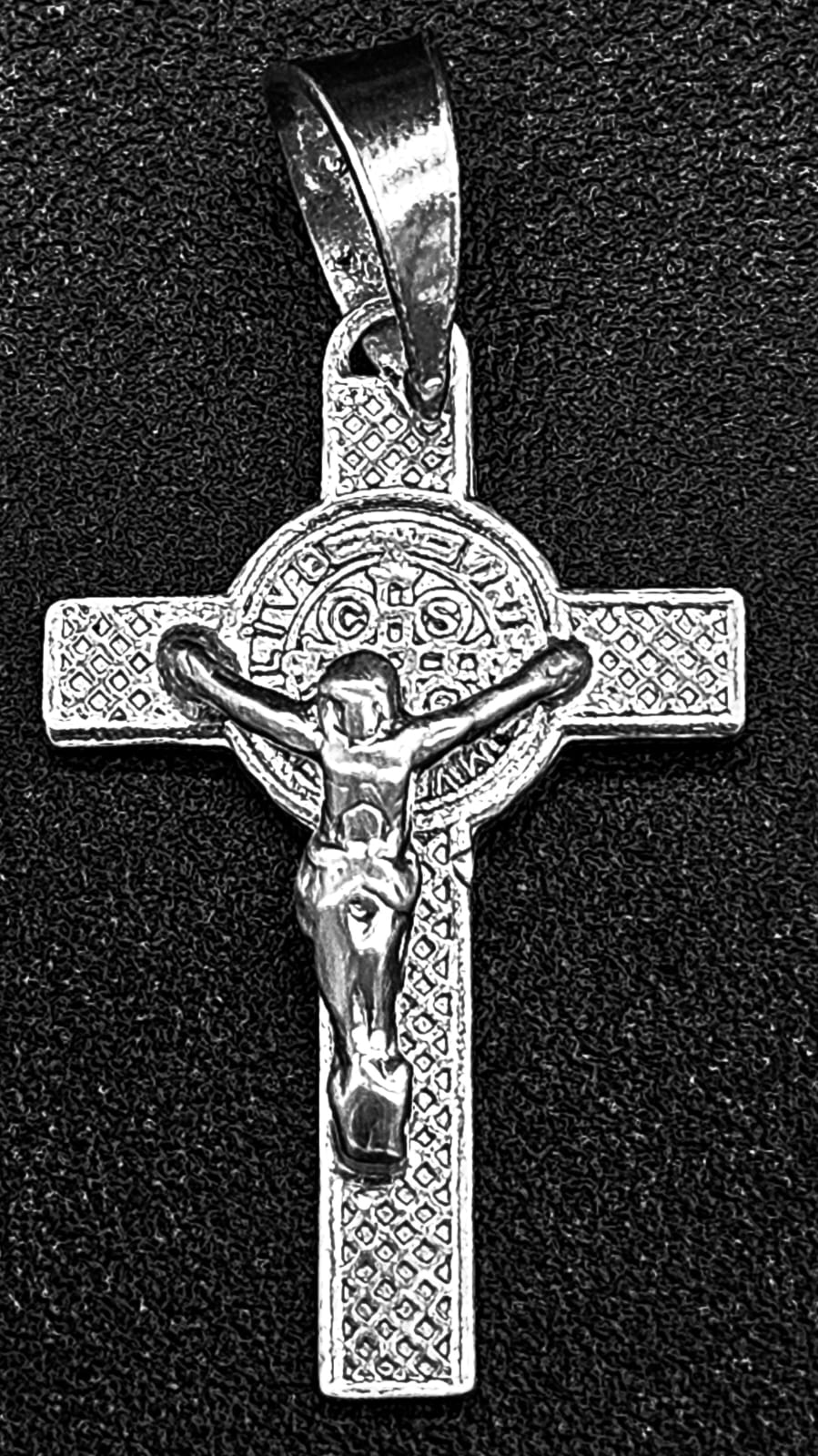 Dije Plata Ley 925, Cruz de San Benito, sello de autenticidad Plata Ley .925