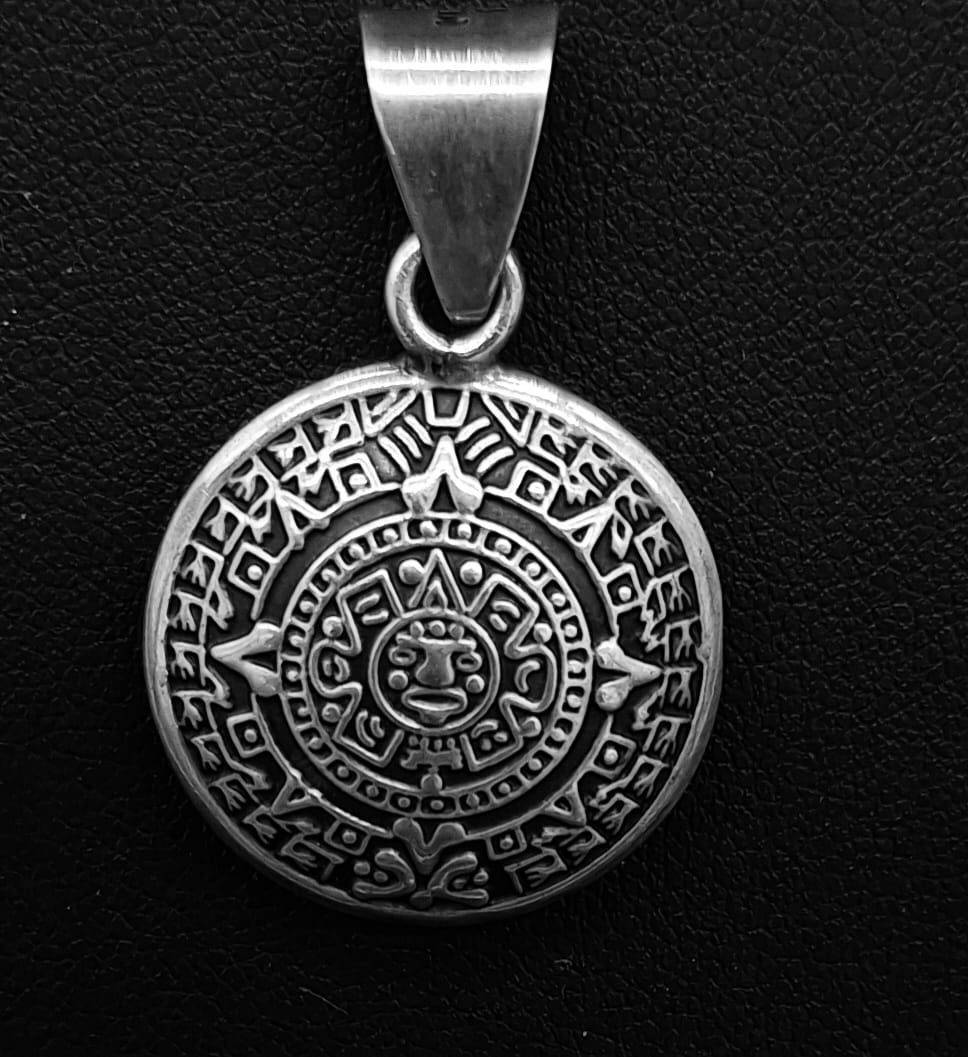 Dije Plata Ley 925 , Calendario Azteca, sello de autenticidad Plata Ley .925