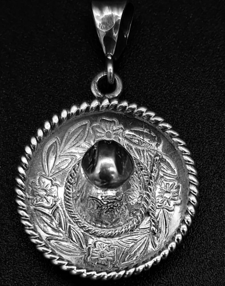 Dije Plata Ley 925 , Sombrero, vista frontal