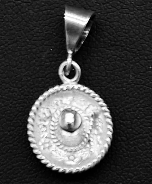 Sello de ley en el interior del dije plata ley 925, sombrero mexicano