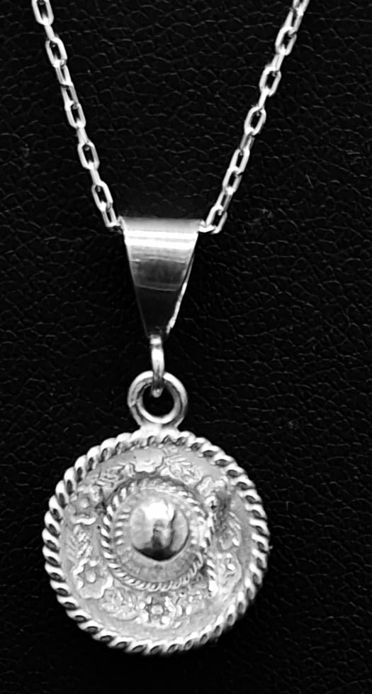 Dije Plata Ley 925, Sombrero Mexicano, vista frontal