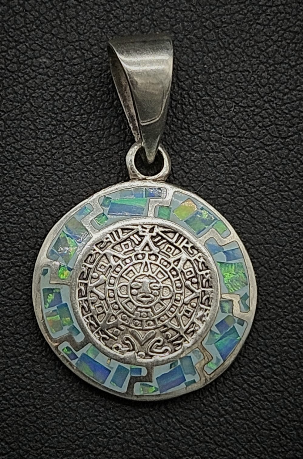 Dije Plata Ley 950 Calendario Azteca, sello de autenticidad Plata Ley .925