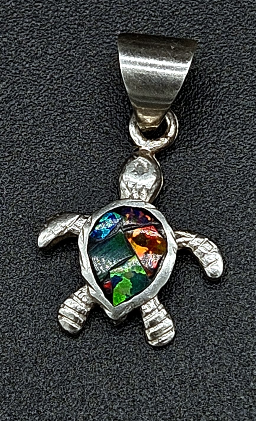 Sello de ley en el interior del dije plata ley 950 tortuga opalo