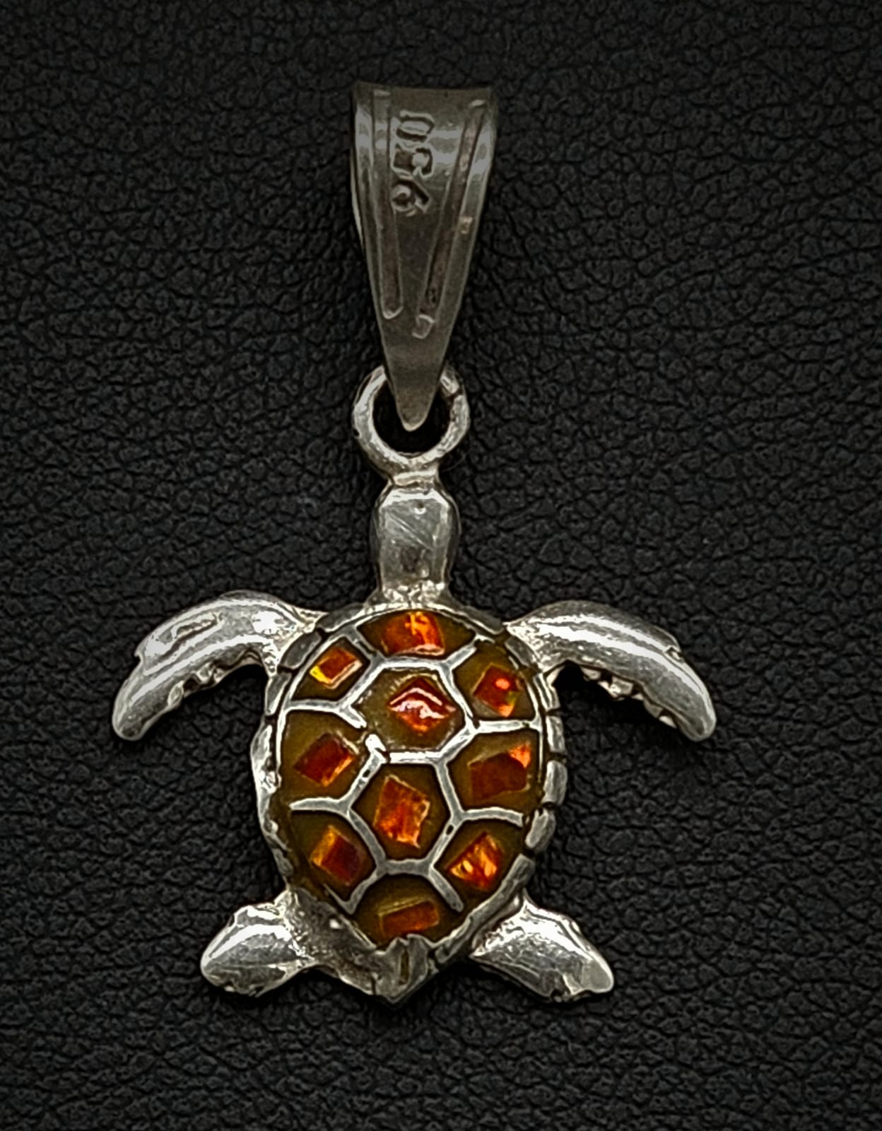 Dije Plata Ley 950 Tortuga Opalo, vista frontal